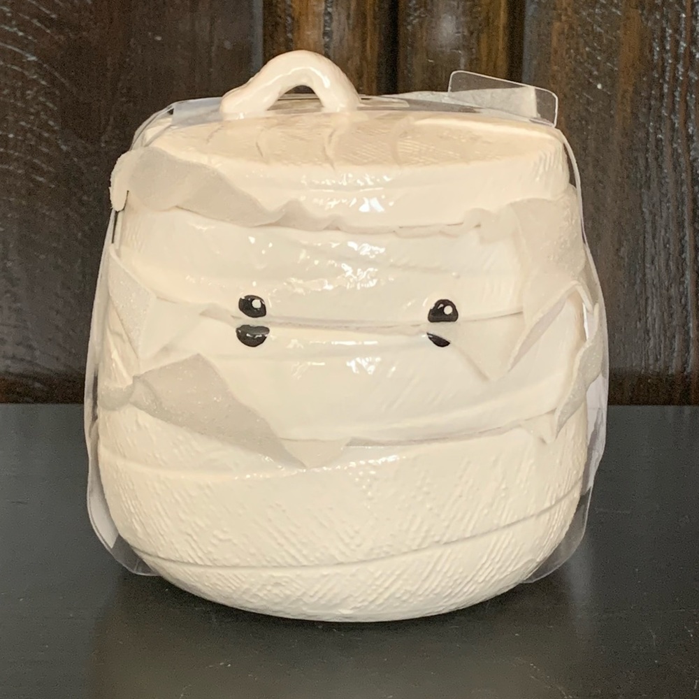 Mummy Halloween Measuring Cup Stack - Strawberry Street Whimsical Cupboard